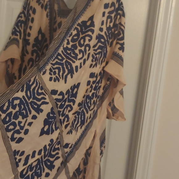 Kimono - Picture 2 of 3